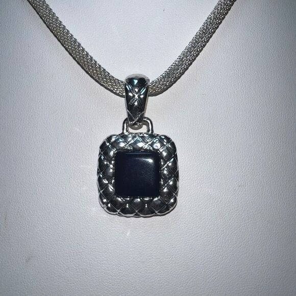 Silver Tone and Deep Navy Chunky Pendant Hook Closure Mesh Necklace - Picture 2 of 9
